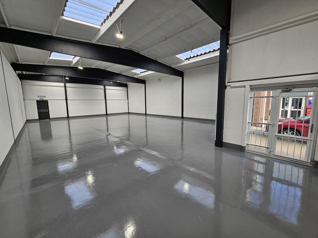 Additional image 5 of Unit 3,Aston Fields Industrial Estate, Bromsgrove, B60 3EX