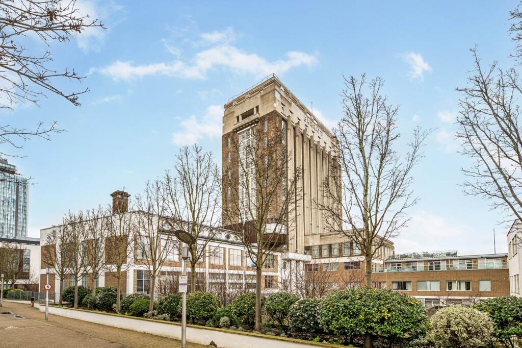 Main image of property: Wallis House, Great West Quarter, Brentford