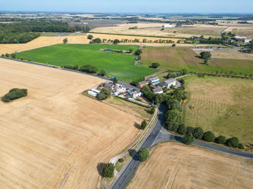 Dam Wood Lane, Scarisbrick, L40 photo 4