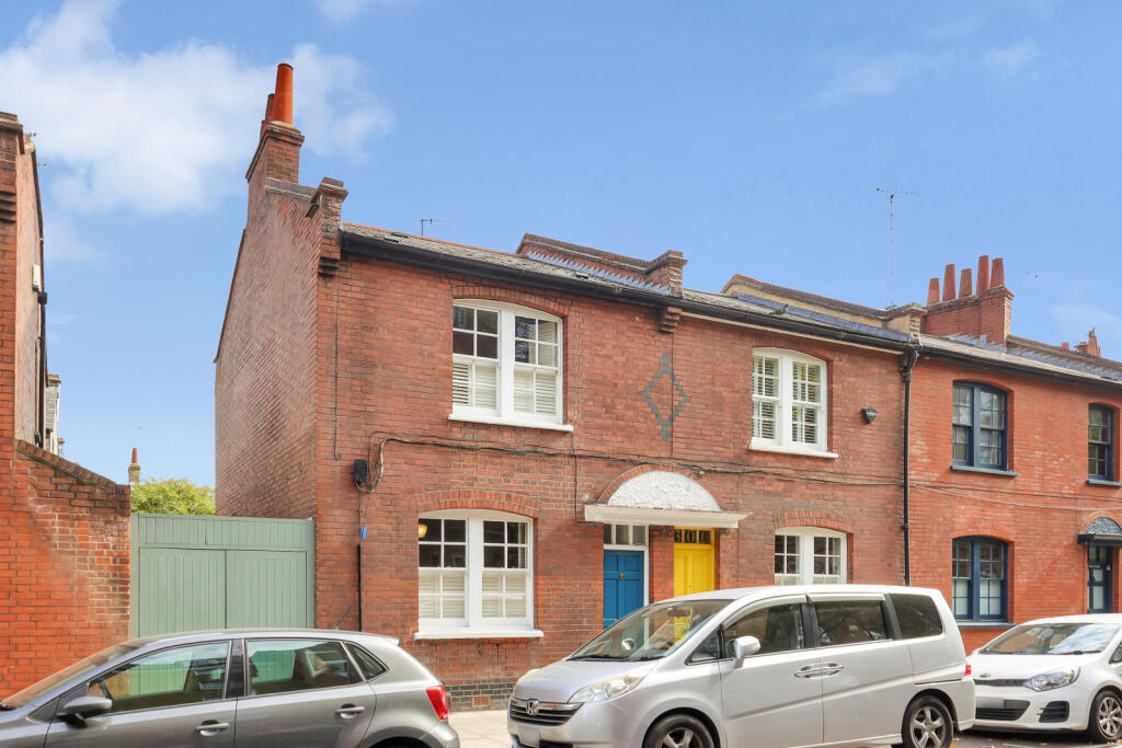 Main image of property: Globe Road, London, E2