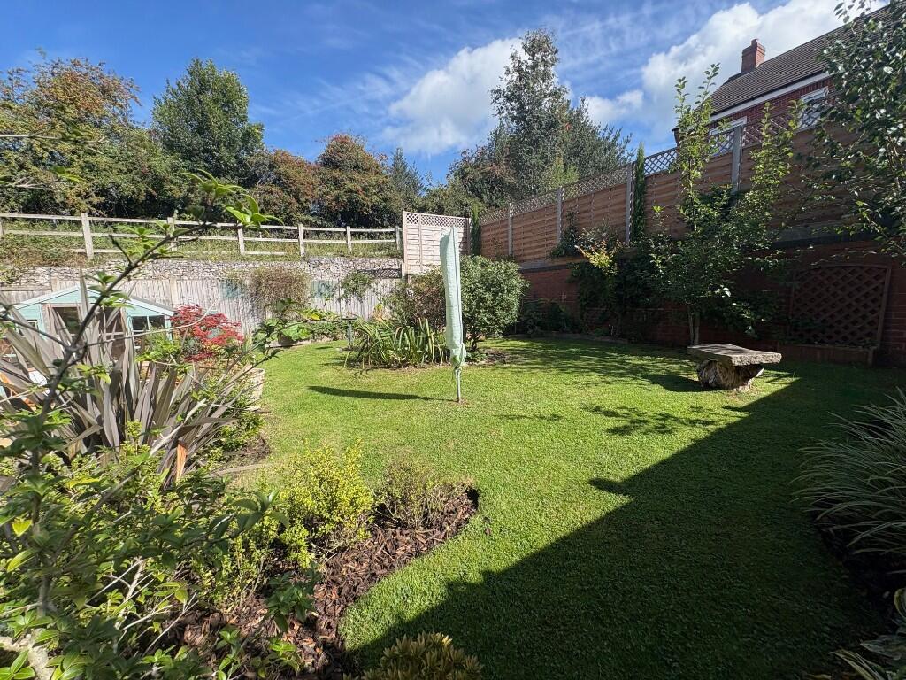 58 Lower Pingle Road, Ashbourne, Derbyshire, DE6 photo 3