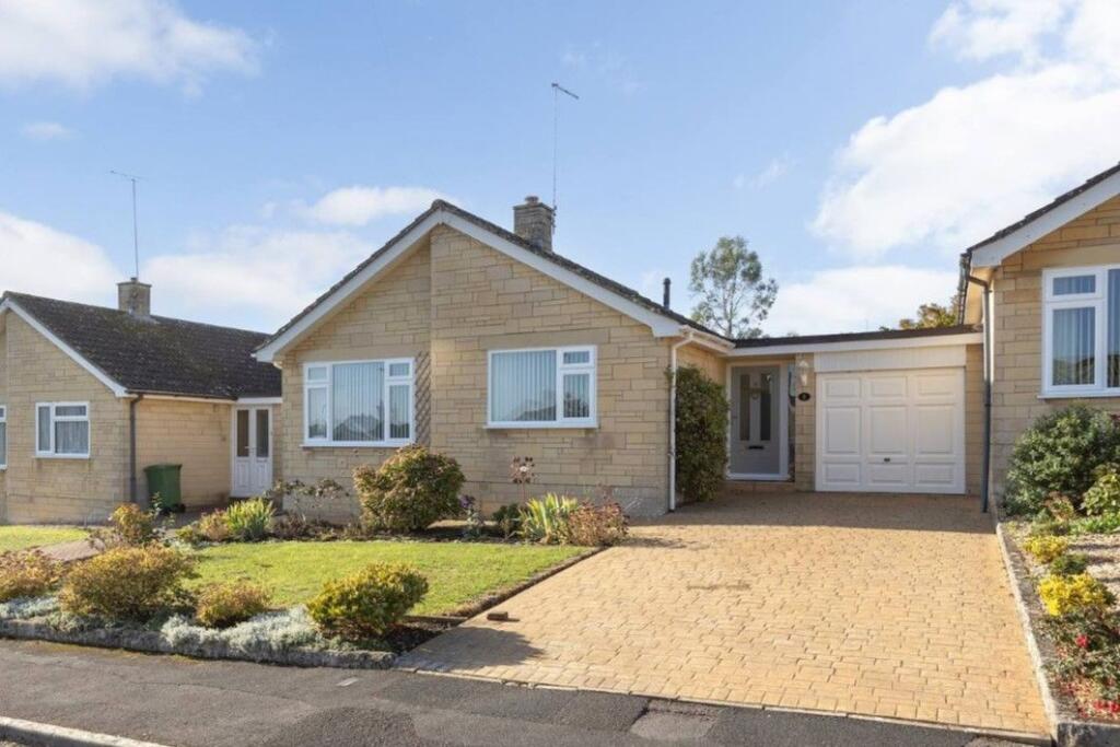 2 Bedroom Detached in SN13 9AU