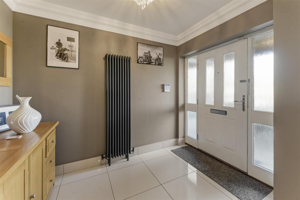 Tower View, Kings Hill photo 2