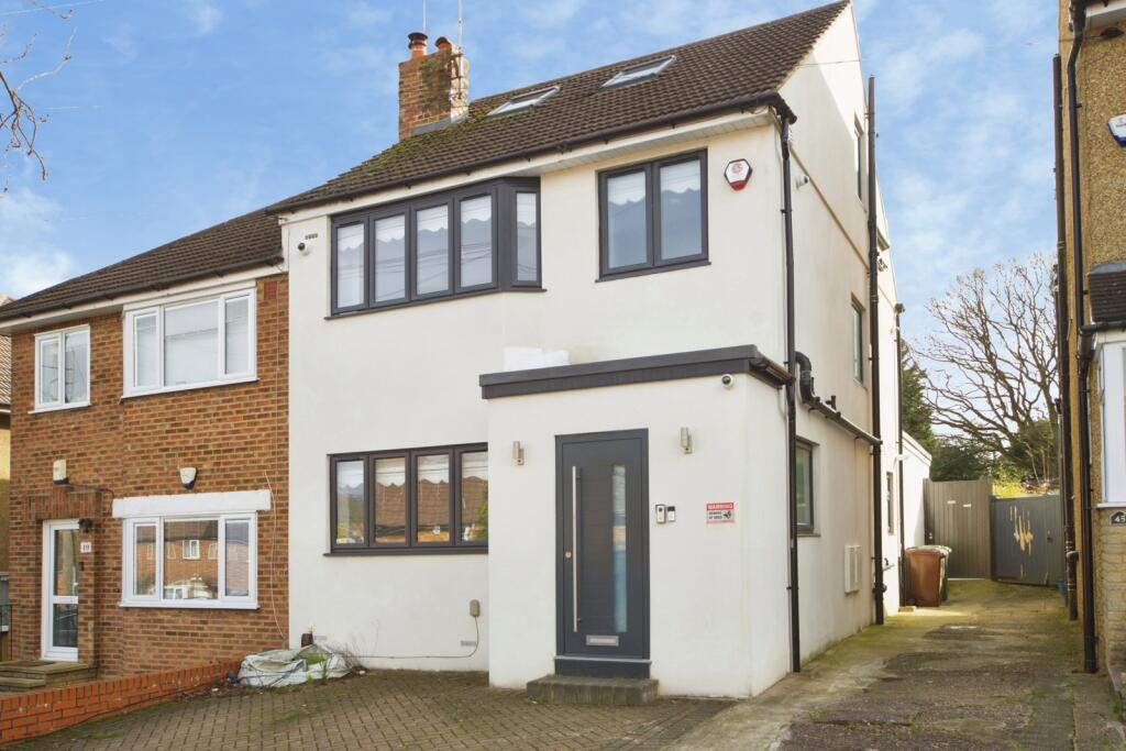 Main image of property: Oakmere Avenue, POTTERS BAR, Hertfordshire, EN6