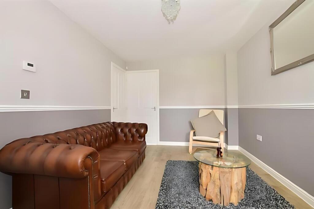 House in Dartford - View 5