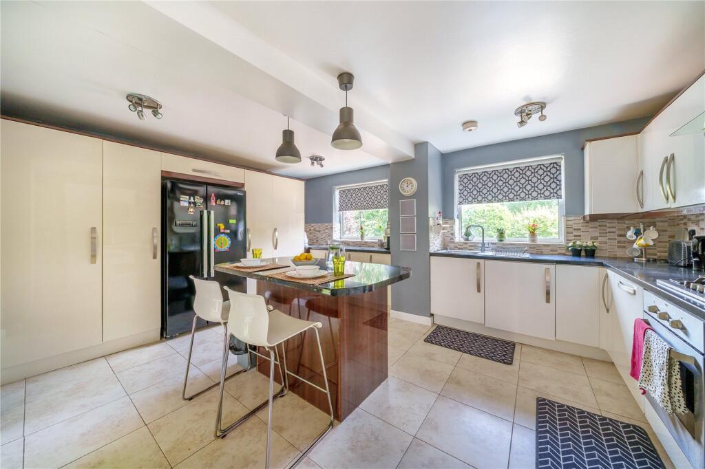 St. Johns Rise, St Johns, Woking, Surrey, GU21 - View 2
