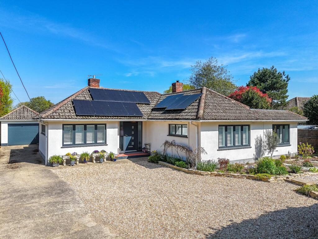 Main image of property: Lymington Road, New Milton, BH25