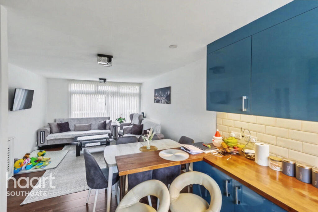 Main image of property: Merridene, London