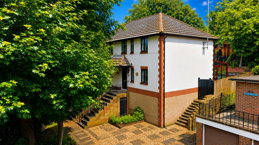 Main image of property: Boxmoor, Hemel Hempstead HP1