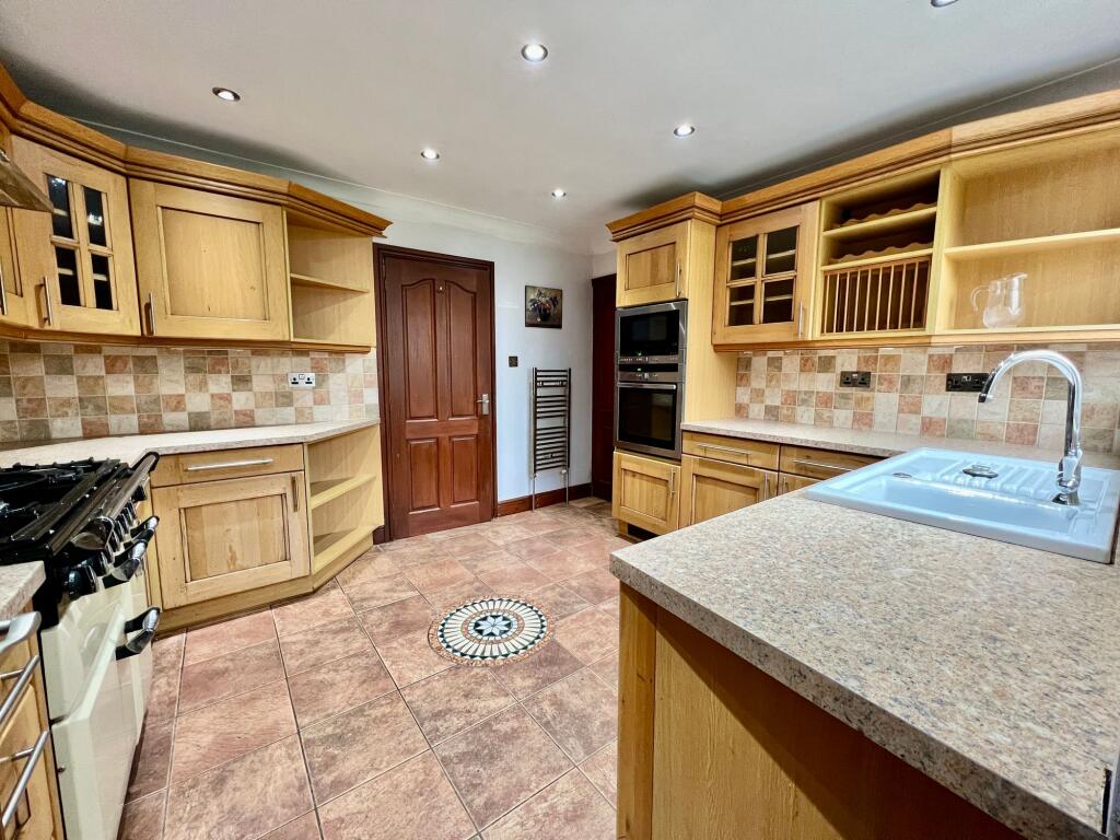 House in South Kesteven, Long Bennington - View 4