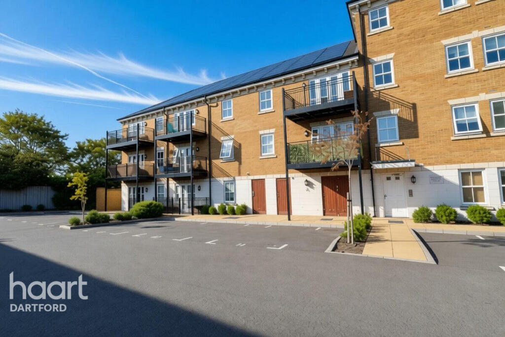 Apartment in Dartford - View 2