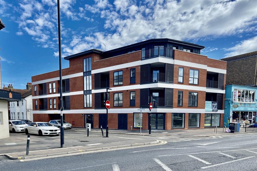 Main image of property: London Road, Westcliff-on-Sea, SS0