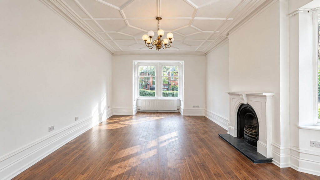 House in Stockport, Greater Manchester - View 4