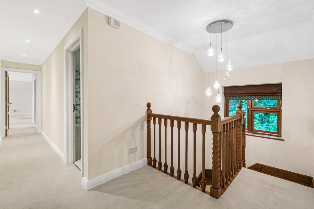 Additional image 18 of West Riding, Tewin Wood, Welwyn, AL6