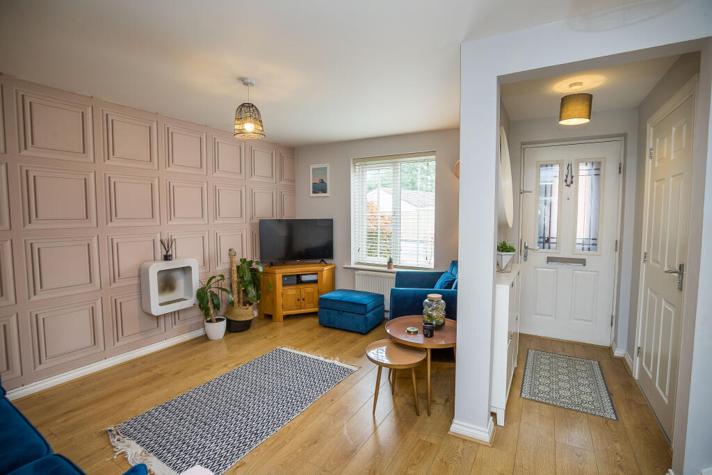 House in Chester, Mickle Trafford and District - View 4