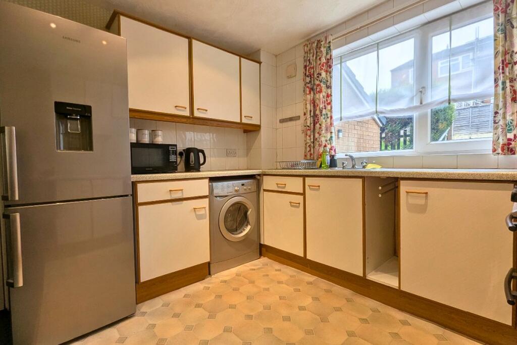 House in Leeds, Cottingley, Beeston - View 5