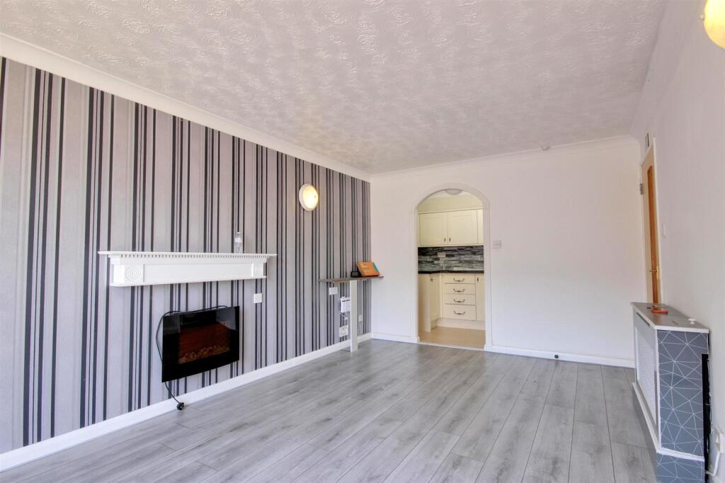 Apartment in Anlaby, Anlaby with Anlaby Common - View 2