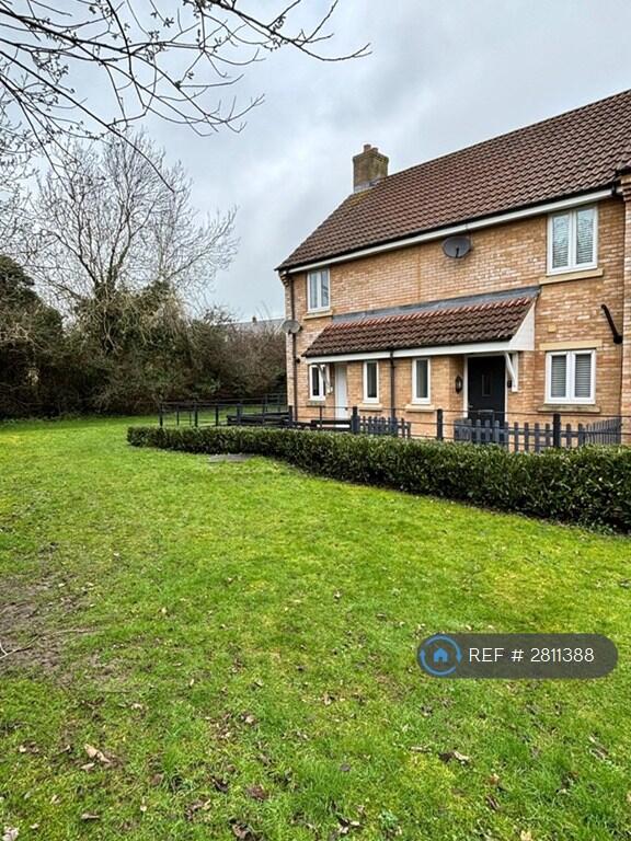 Main image of property: Piernik Close, Swindon, SN25