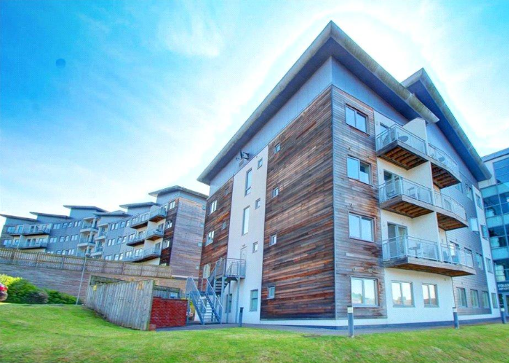Main image of property: 26 Friars Wharf Apartments, Green Lane, Gateshead, Tyne and Wear NE10 0QX