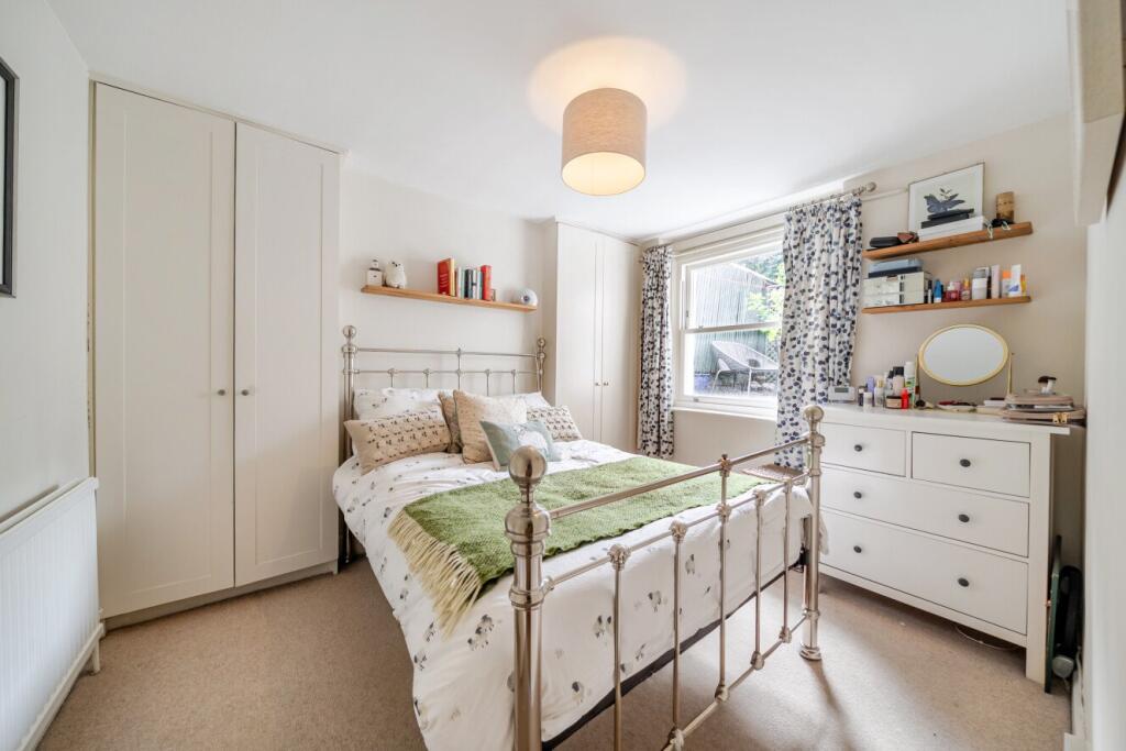 Apartment in London - View 3