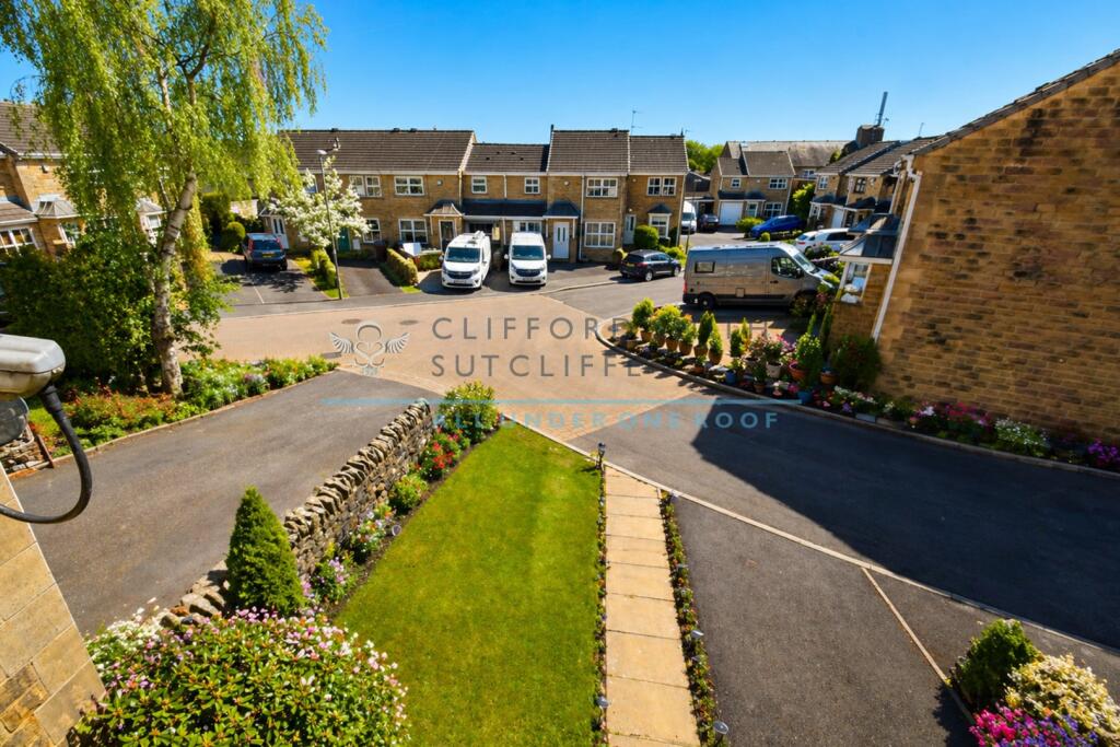 New Taylor Fold, Briercliffe - View 2