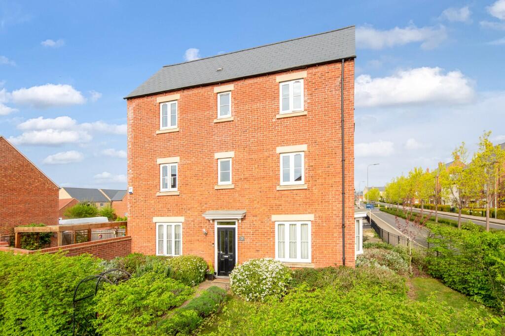 Main image of property: Whitelands Way, Bicester, Oxfordshire, OX26