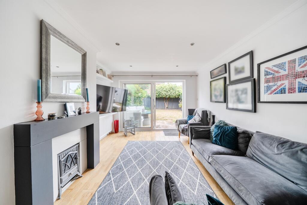 House in Slough - View 3