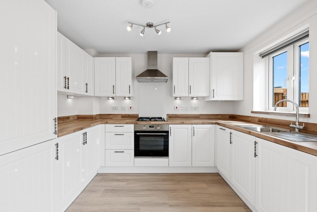 House in Northampton - View 3