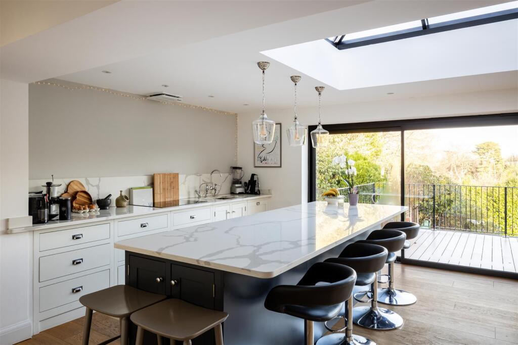 House in Reigate and Banstead, Surrey - More