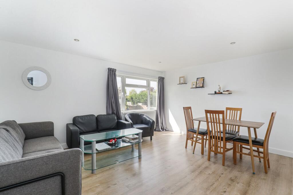 Moorfield Road, Backwell, BS48 photo 2