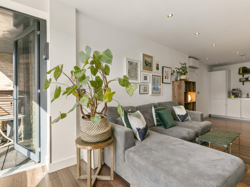 Apartment in London, Cossall Estate, Peckham - View 5