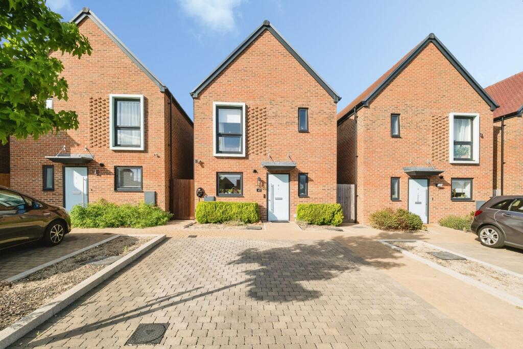 Main image of property: Finlay Gardens, Hornchurch, RM12