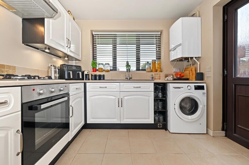 House in Stoke-on-Trent - View 4