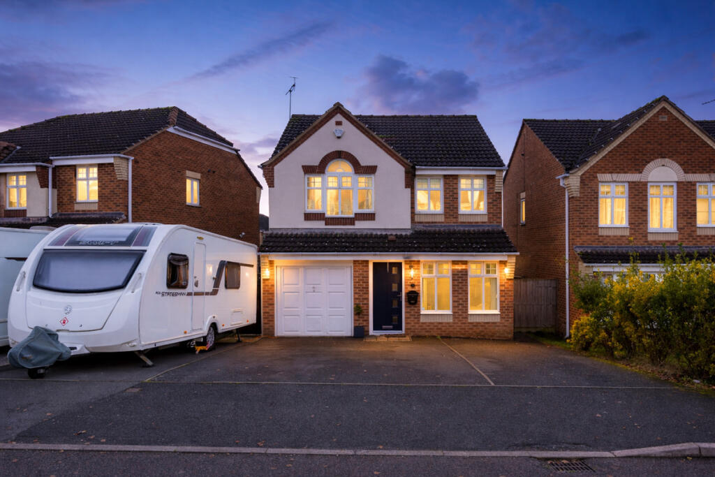 Main image of property: Buntingbank Close, South Normanton, DE55