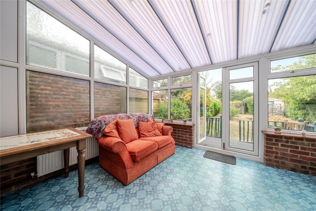 House in Bromley - More