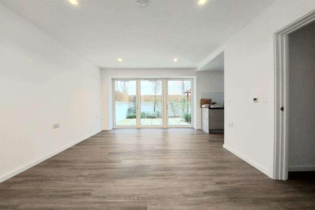 Main image of property: Cantle Mews London, W10