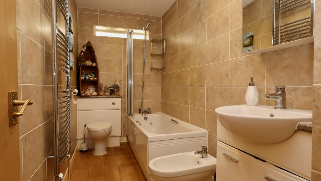 Additional image 10 of Holman Close, Glastonbury, Somerset