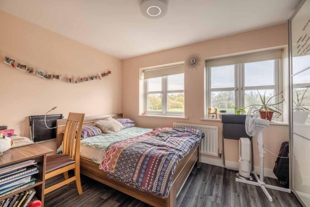 Mathecombe Road, Cippenham, SL1 photo 4