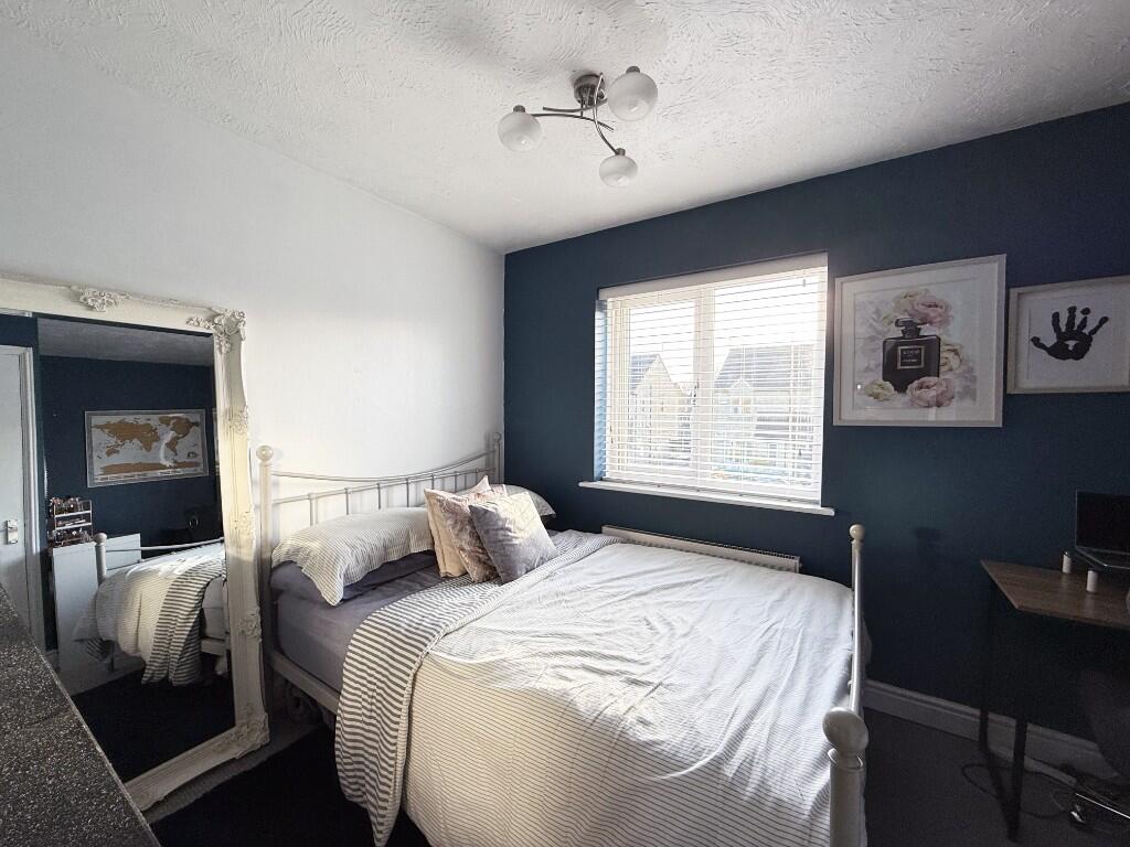 Beverley Close, Normanton, West Yorkshire, WF6 photo 4