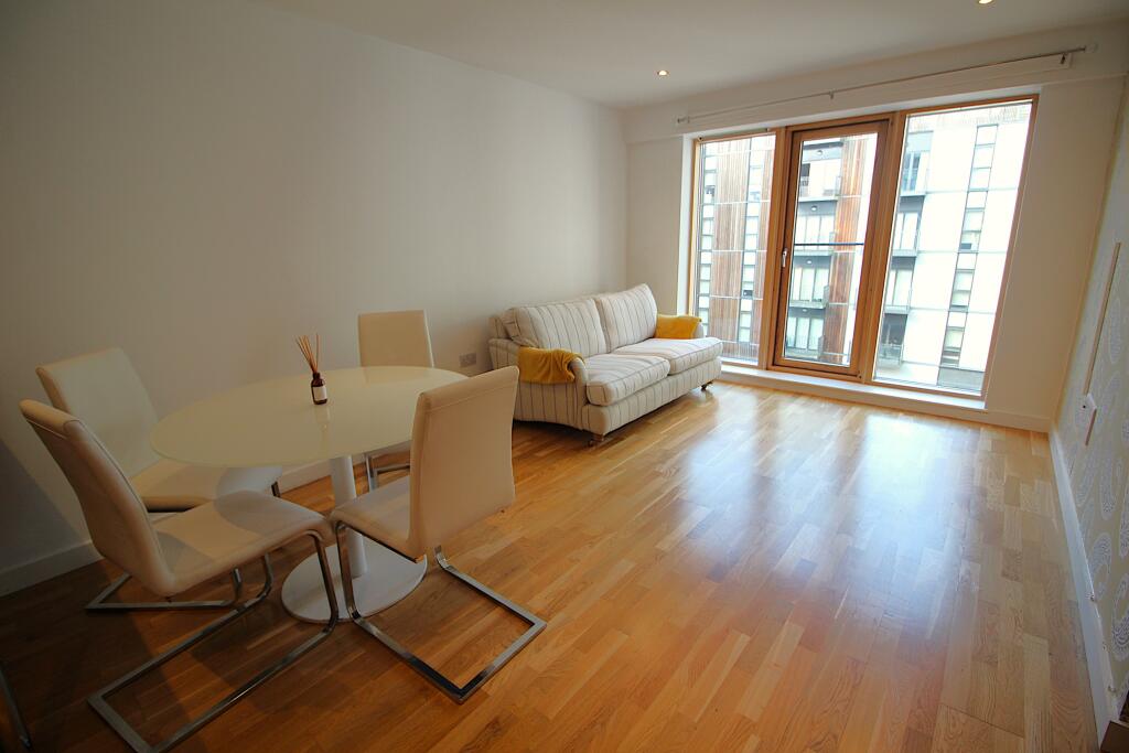Apartment in Bury, Greater Manchester - View 2