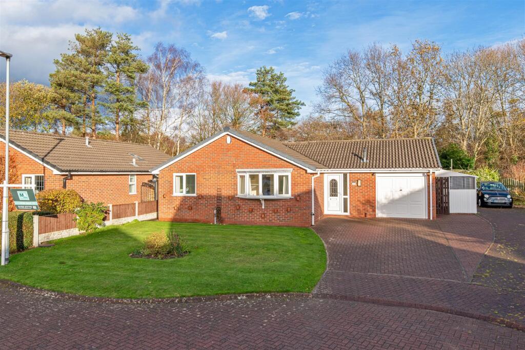 Main image of property: Wharfdale Close, Warrington