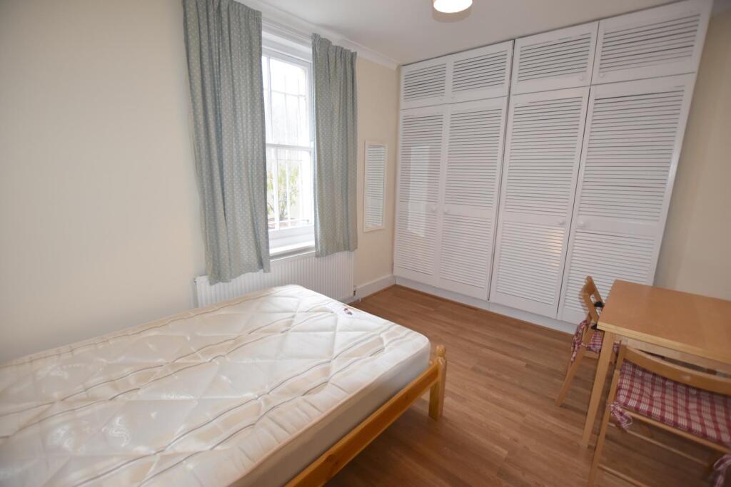 Apartment in London - View 4