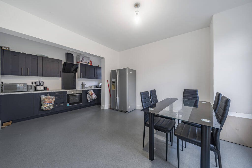 1 bedroom house share for rent