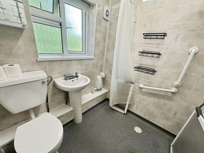 Apartment in Walsall, West Midlands - More