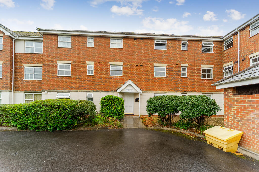 Apartment in Bristol - View 4