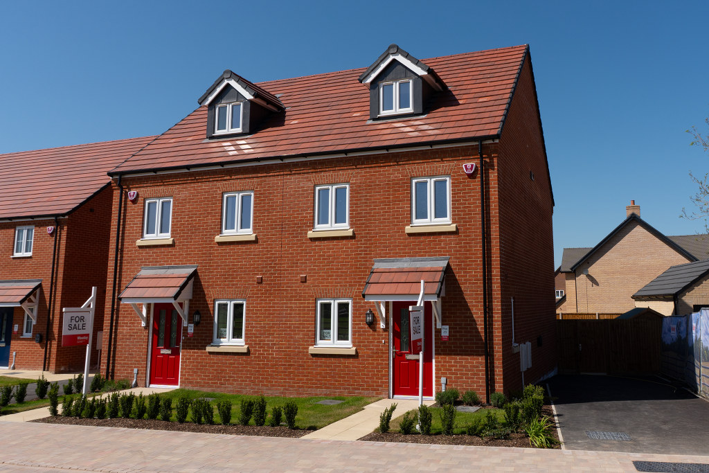 Main image of property: Goodwin Drive,
Arlesey,
Bedfordshire,
SG15 6AP