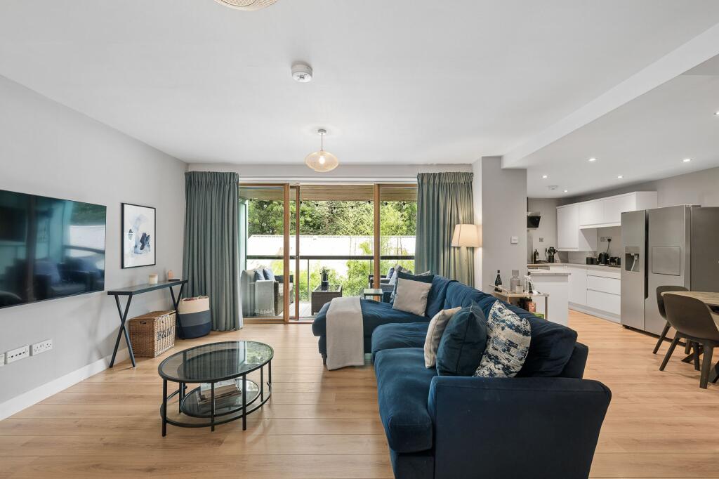 4 Haggs Gate, Pollokshaws, G41 photo 2