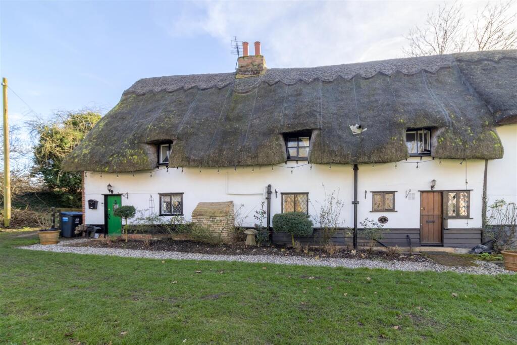 Main image of property: COTTERED, BUNTINGFORD