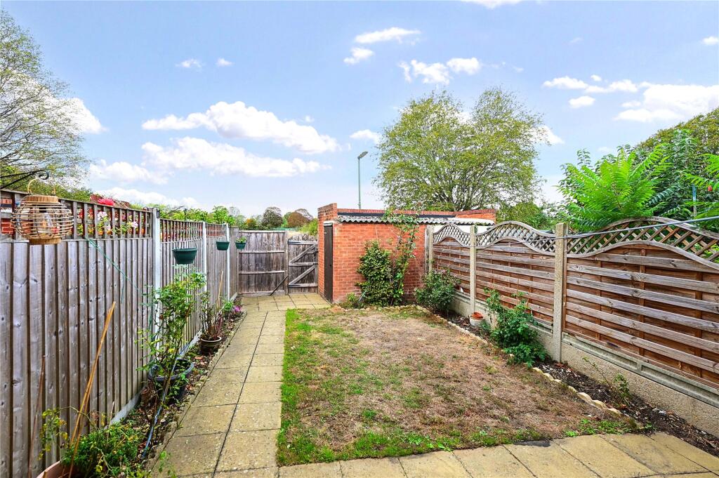 House in Spelthorne, Surrey - View 3