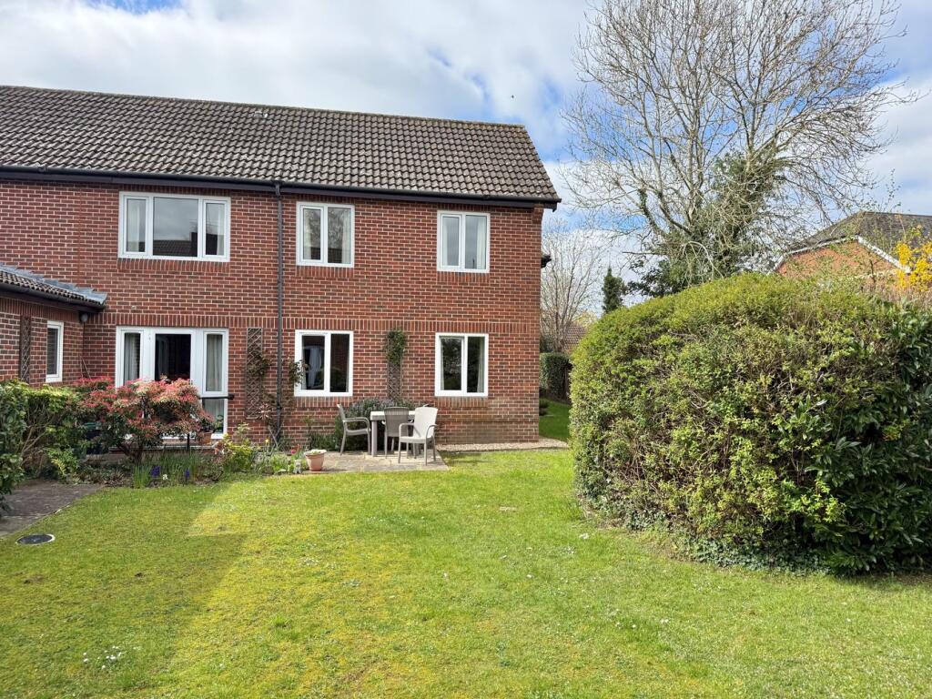 Main image of property: Terrace Road South, Binfield, RG42